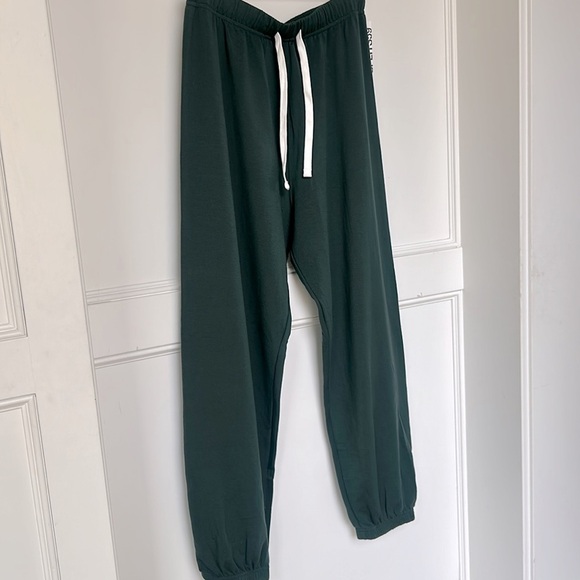 Splits59 Andie Drawstring Sweatpants Military Green New with tags size medium - Picture 4 of 9